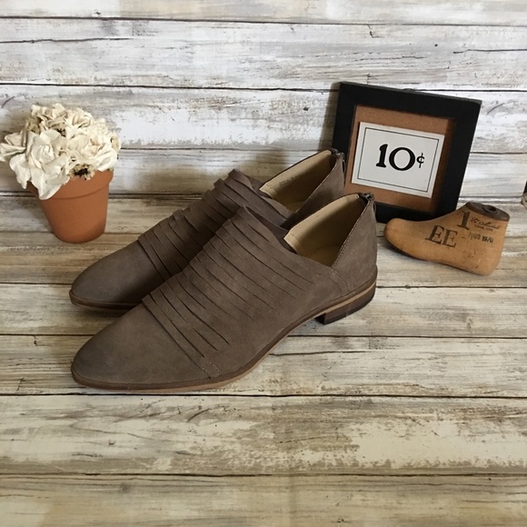 🛍 Host Pick 🛍 Chinese Laundry 9.5 Ankle Boots - Picture 5 of 7